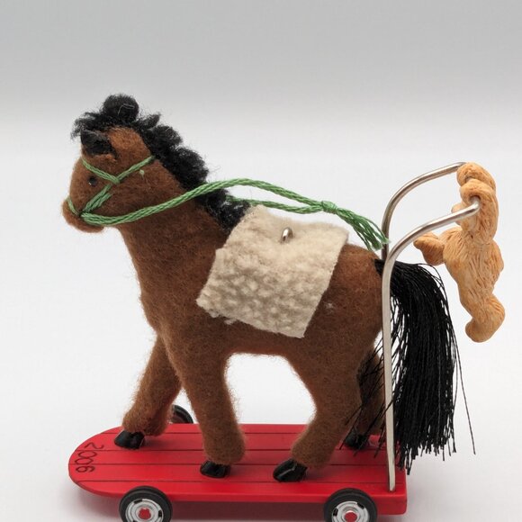 Hallmark Keepsake A Pony for Christmas 2006, 9th in A Pony for Christmas Series - Picture 5 of 12